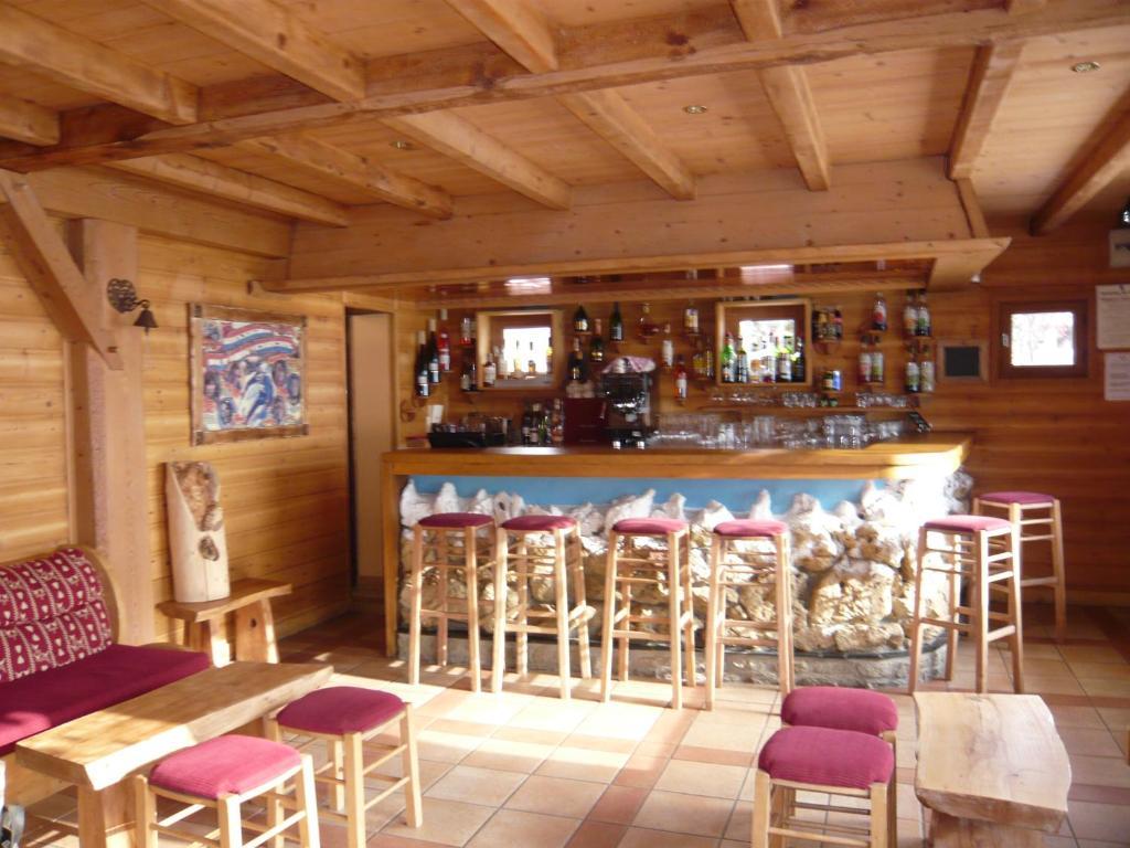 Le Caprice Des Neiges Hotel Кре-Волан Екстериор снимка